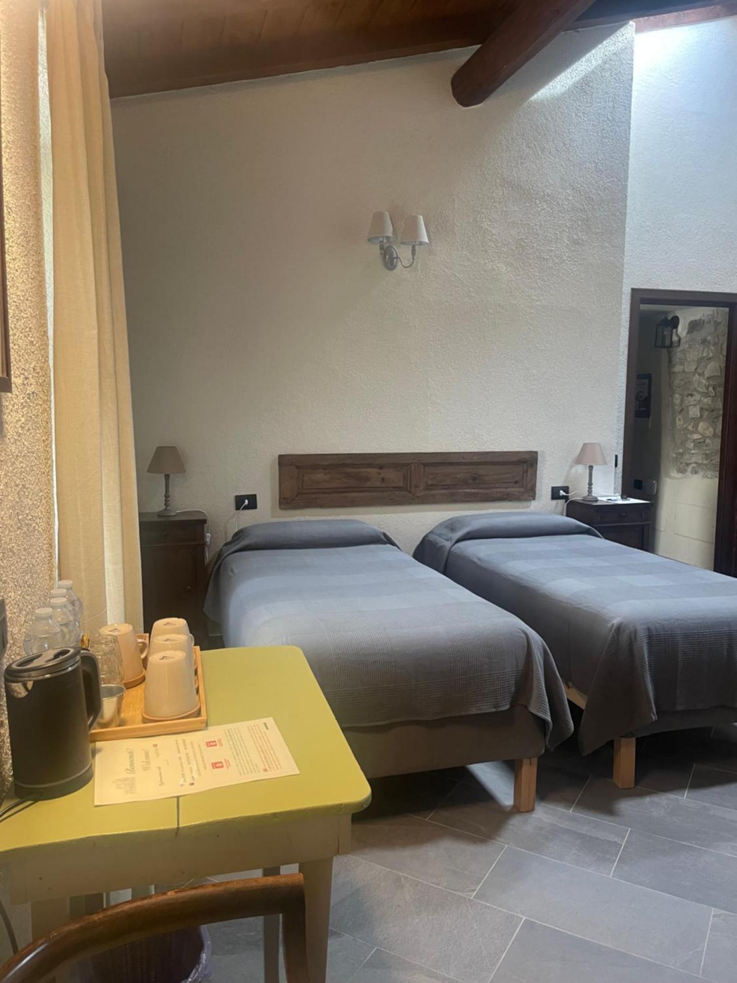 B&B Il Castellaccio - Albavilla Δωμάτιο φωτογραφία